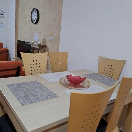 Charming Lägenhet Vlorë